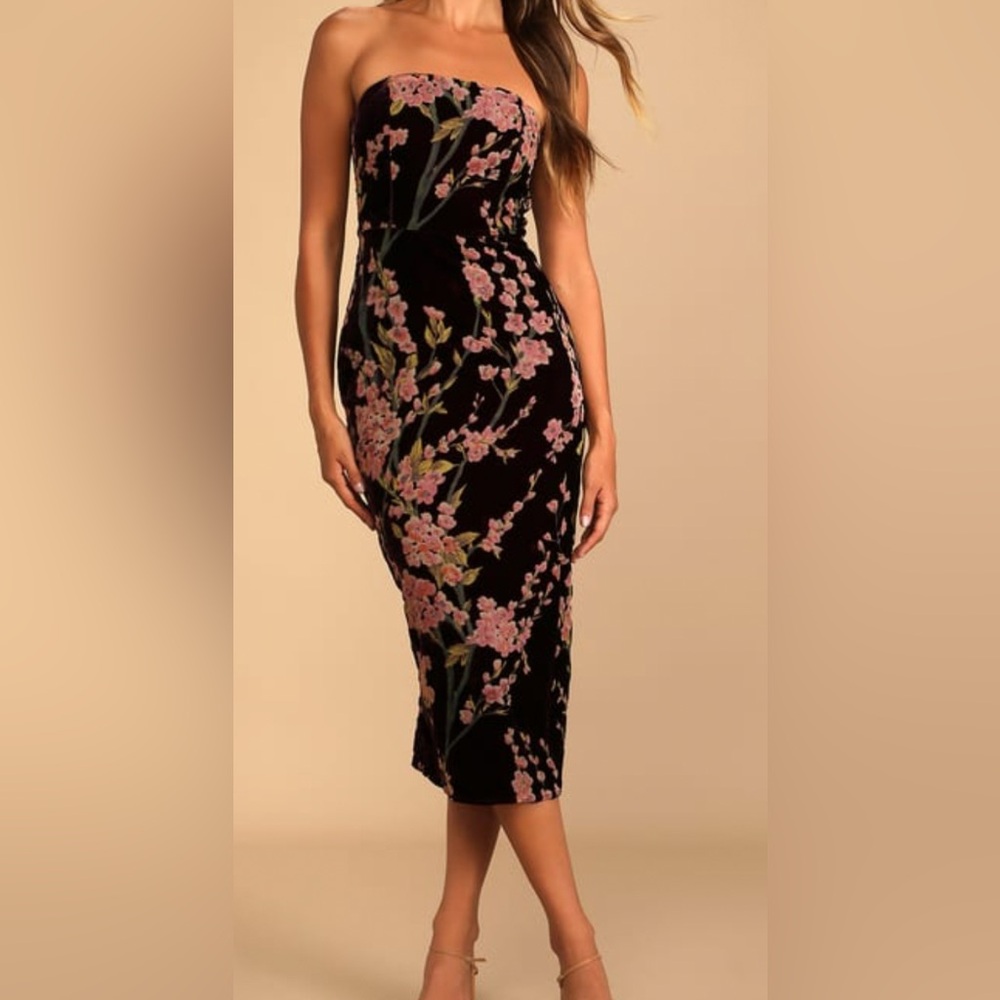Lulu's Black Maxi Dress with Pink Floral Pattern